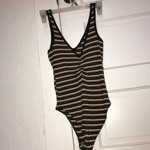 Striped shirt (clips at bottom)